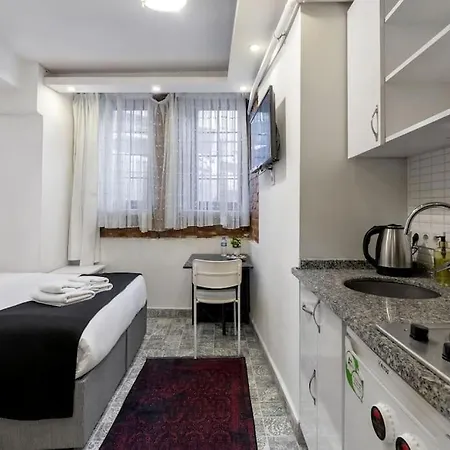 Appartamento Cozy & Comfy Studio At Beyoglu - 1 Provincia di Istanbul