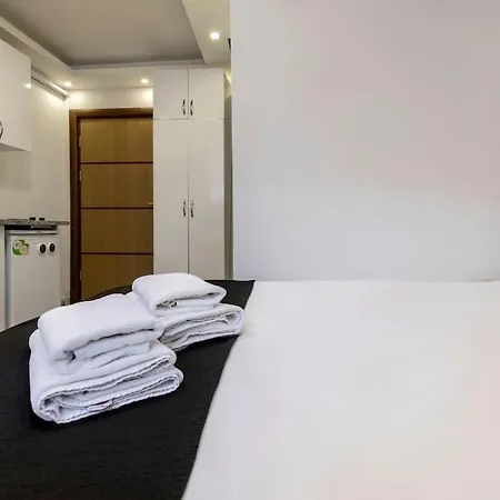 Cozy & Comfy Studio At Beyoglu - 1